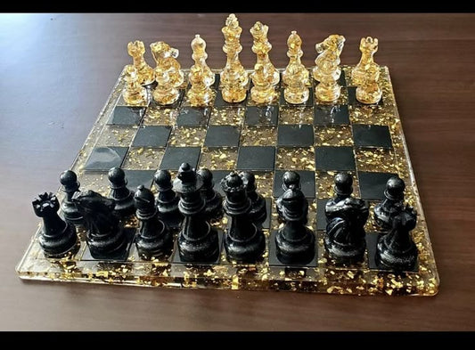 Handcrafted Resin Chess Set – Black & White Crystal Edition