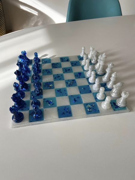 Handcrafted Resin Chess Set – Ocean Blue & White Edition
